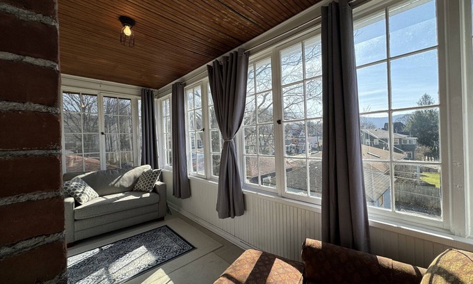 Oneonta Apartment | After the Game 2 - 2nd floor apt near ASV