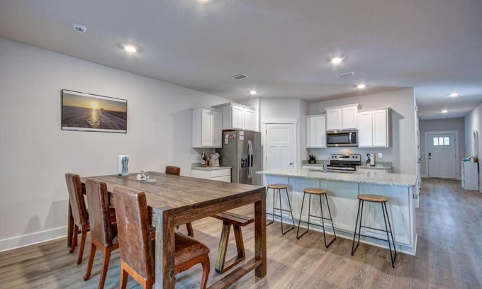 Navarre House | Afterdune Delight WATER ACCESS Prices lowered for back to school specials!