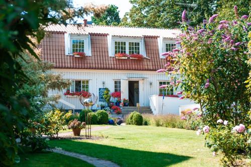Kivik Bed & Breakfast | Agda Lund Bed & Breakfast