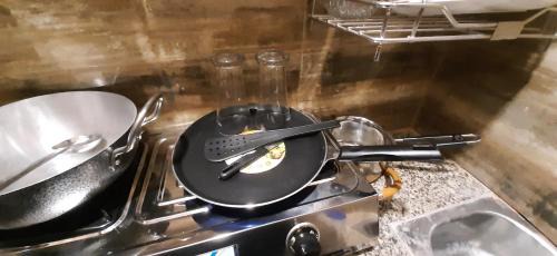 Lajpat Nagar Apartment | Aggarwal home stay in independent flat with private kitchen washroom fridge Android TV wi fi and all cooking utensils for self cooking