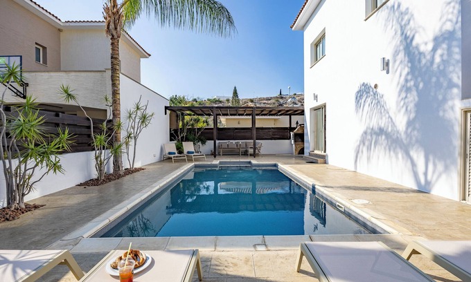 Agios Tychon Villa | Agios Tychon Luxury Villa with Private Pool