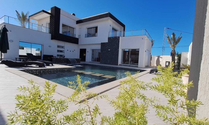 Aghir Villa | Agnès et Dom Location Saisonnière à Djerba