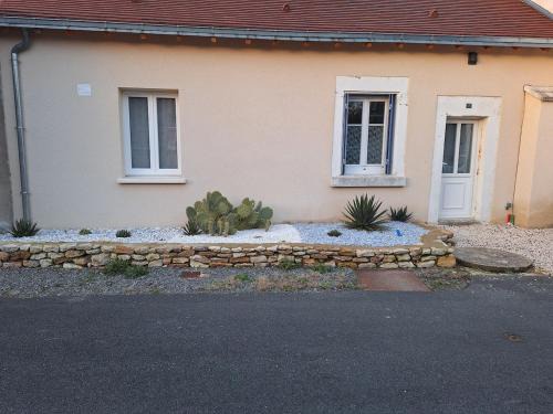 Saint-Genou House | Agréable maison au cœur d'un petit village