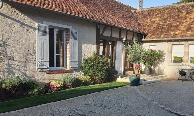 Nouan-sur-Loire Bed & Breakfast | Agréables chambres d'hôtes dans maison XVIIIe