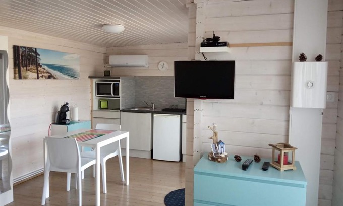 Camarsac Bed & Breakfast | AGREABLE PETIT CHALET