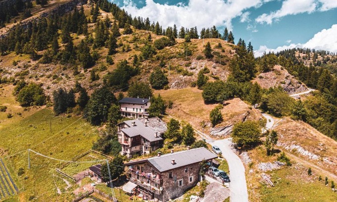 Canosio Bed & Breakfast | Agri-b&b Lou Col