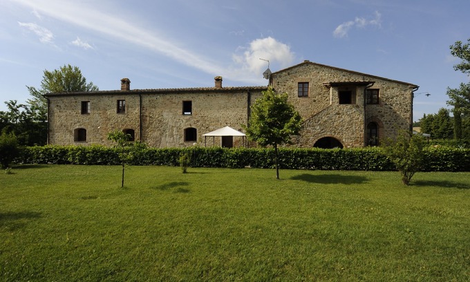 San Macario In Monte Apartment | Agriturismo La Peschiera apartment Granaio prov. of Siena and san Gimignano