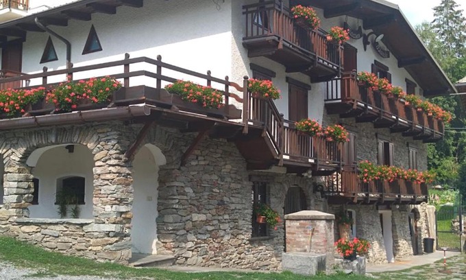 Fenestrelle House | Agriturismo Meizoun Blancho