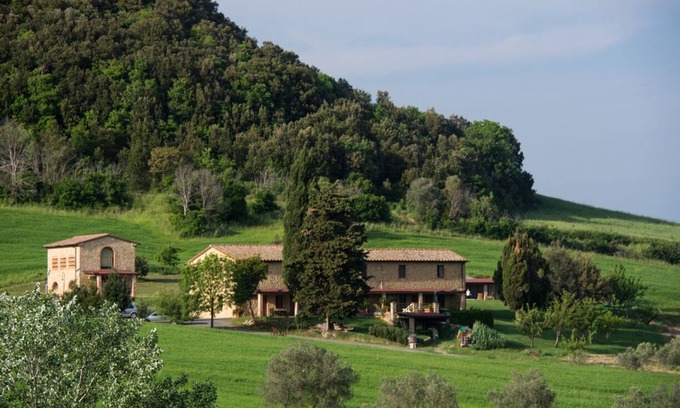Pomarance Other | Agriturismo San Carlo - I reucci Bilo apartment with pool and garden