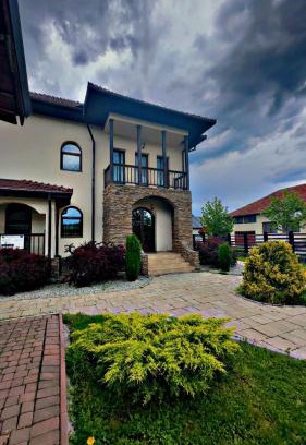 Dragutesti House | Agropensiunea Izana