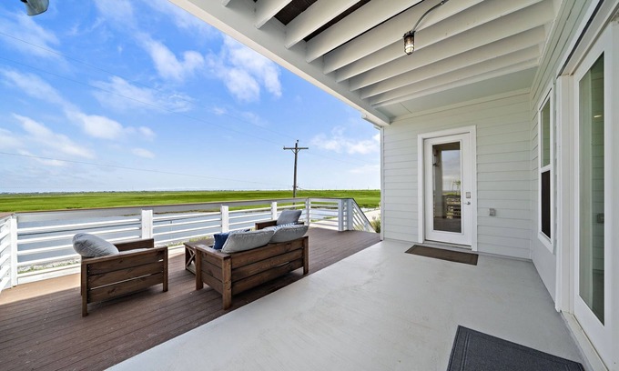 Jamaica Beach House | Ahab's Lookout - Gorgeous Views - Pool and Hot Tub!