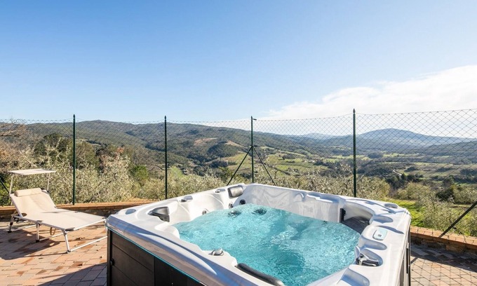 Montecatini Val di Cecina Villa | Aia Masotta in Montecatini Val di Cecina , Toscana