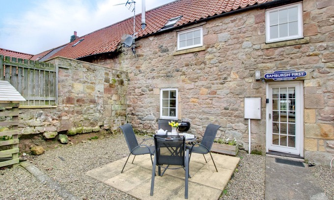 Adderstone House | Aidan Cottage - Two Bedroom House, Sleeps 4