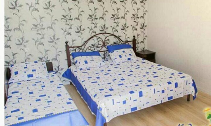 Alakhadzi House | Aikas Guesthouse