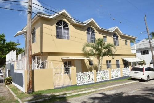 Ocho Rios House | Aileen Palm Cove Ja