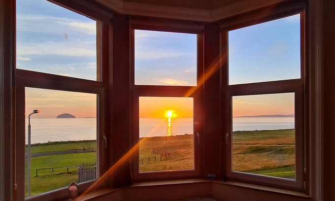 Girvan Cottage | Ailsa View