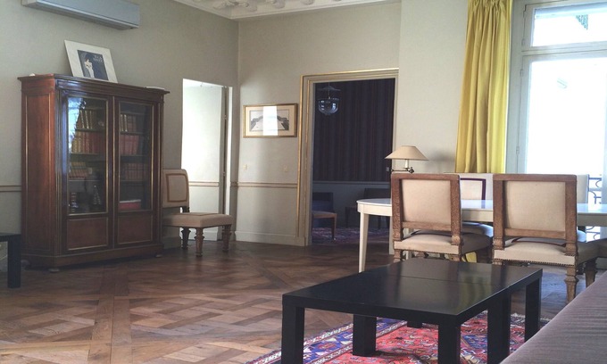 Quartier de la Place-Vendome Apartment | Air/C. Within A Former Luxury Hotel* PLACE VENDOME. Quiet 2BR and 2 BA