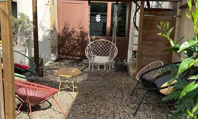 Morieres-les-Avignon House | air conditioned house industrial loft near avignon