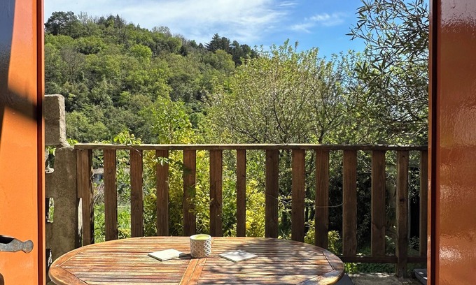 Largentiere House | air-conditioned and renovated medieval village house - free wifi