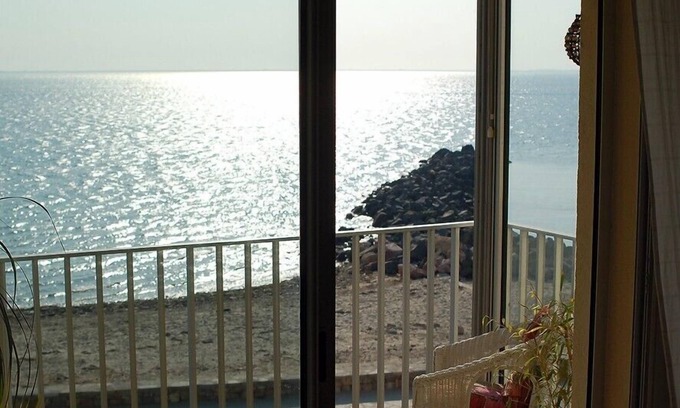 Meze Apartment | Air-conditioned apartment for rent in Mèze, Hérault