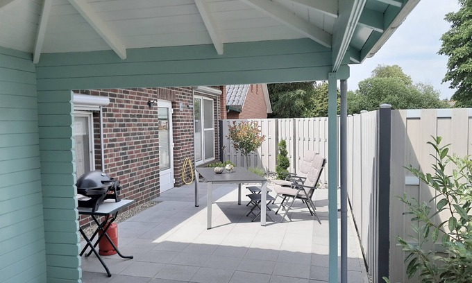 Papenburg Apartment | Air-conditioned, barrier-free apartment 68sqm for 2 persons, centrally located. Terrace