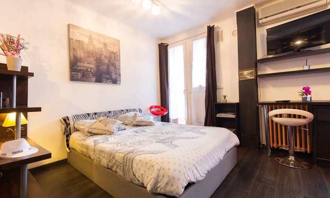 Golfe Juan Apartment | Air-conditioned studio in the heart of the Gulf of Juan 5 minutes walk from the beaches