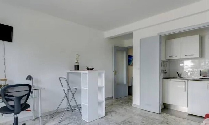 Fabron Apartment | Air-conditioned studio near the Promenade des Anglais