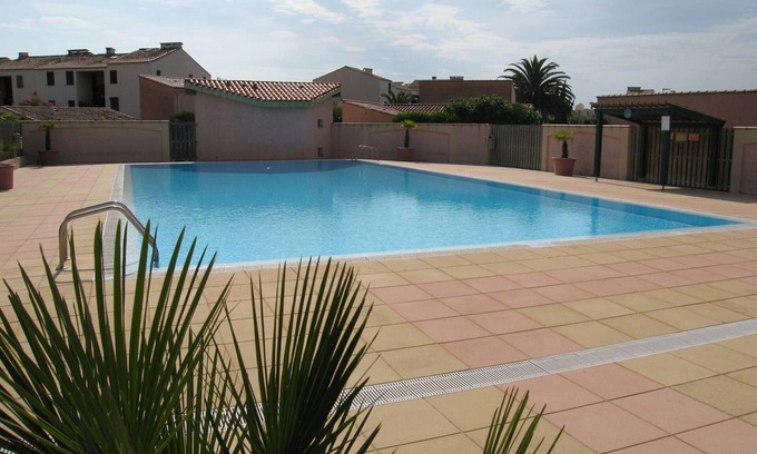 Saint-Cyprien Plage Villa | Air-conditioned T3 villa with pool, sleeps 6 in Saint-Cyprien Plage