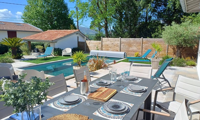 Behobie House | Air-conditioned villa, 5 bedrooms, heated pool, 2mn from St jean de Luz
