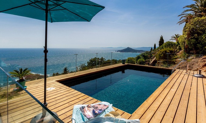 Antheor Villa | Air-conditioned Villa Agay with 180° sea view and private heated pool
