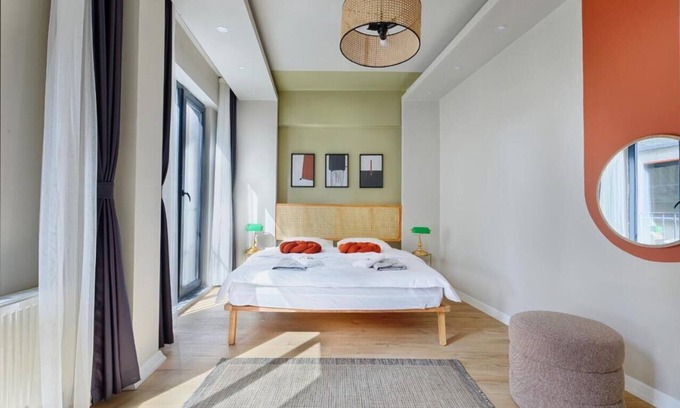 Asmali Mescit Condo | Air-conditioned, WiFi, 1 bedroom and 1 living room apartment in Galata.