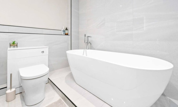 Airdrie House | Airdrie 2 bed 3 bathrooms