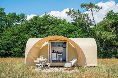 Le Perrier Other | AIRE NATURELLE CAMPING LA LOIRE FLEURIE