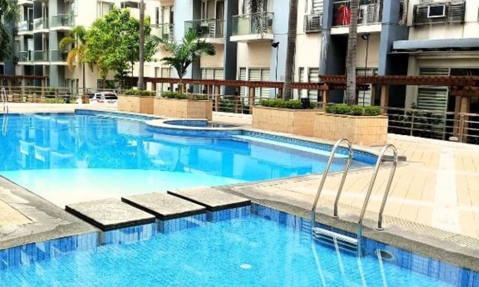 Moonwalk Apartment | Airport Palm Tree Manila - 8