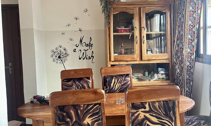 Lome Apartment | Airport Skyview: The Peaceful Home
