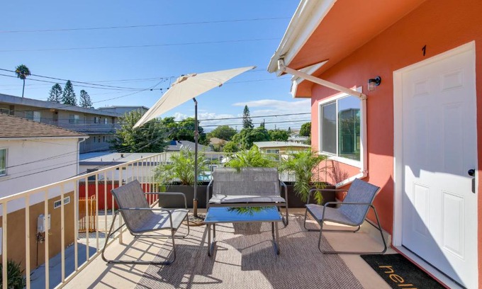 Zaferia Apartment | Airy Long Beach Condo Rental 2 Mi to Ocean!