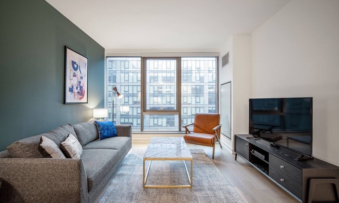 Navy Yard Apartment | Airy Navy Yard 1BR w/W/D, Gym, Doorman, nr. Metro, by Blueground