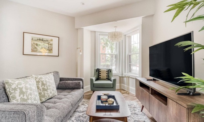 U Street Corridor House | Airy U Street 1BR w/W/D, nr Subway, Park & Dining, by Blueground