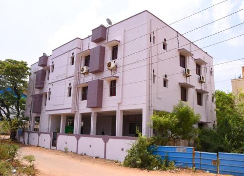 Ambattur Apartment | Aishwaryam Deshna Service Apartment Ambattur Chennai