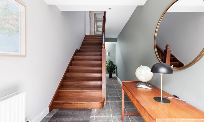 Dingle Apartment | Aistear 2 bedroom apartment VRBO