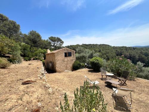 Aix-en-Provence House | Aix-en-Provence, Bastidon provençal plein cœur de la forêt avec vue unique