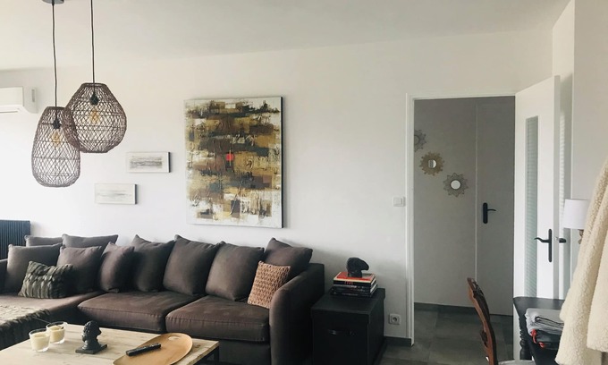 Nord Condo | AIX EN PROVENCE, LE8, APARTMENT FOR 4 PEOPLE, FULLY EQUIPPED, WIFI AND AIR CONDITIONING, VIEW