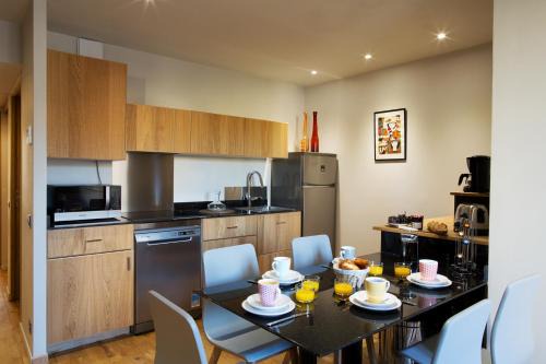 Lourmarin Apartment | AJOUCADOU premiere loge