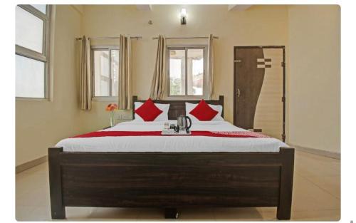 Amer Fort Road Hotel | AK VILAS - BEST BUDGETED HOTEL IN JAIPUR