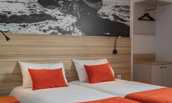 Meyzieu Hotel | Aka Lodge Lyon Eurexpo Arena Stadium