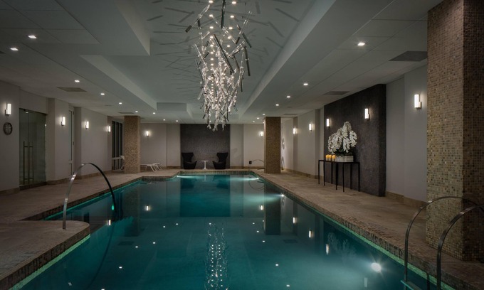Sutton Place Hotel | AKA Residences Sprawling Deluxe Suite w/WiFi and Access to Pool & Gym