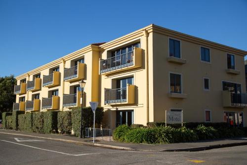 Akaroa Hotel | Akaroa Criterion Motel