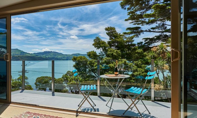 Akaroa Apartment | Akaroa on the Beach