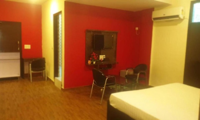 Sainik Farm Hotel | Akash Stay Home
