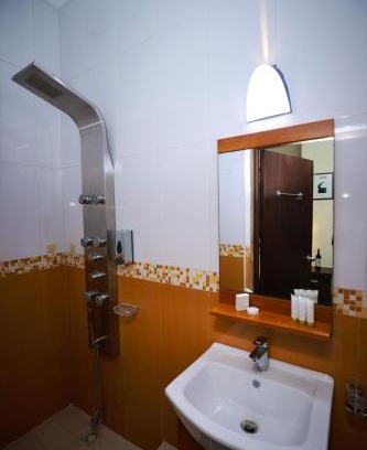 Labone House | Akwaaba Fie